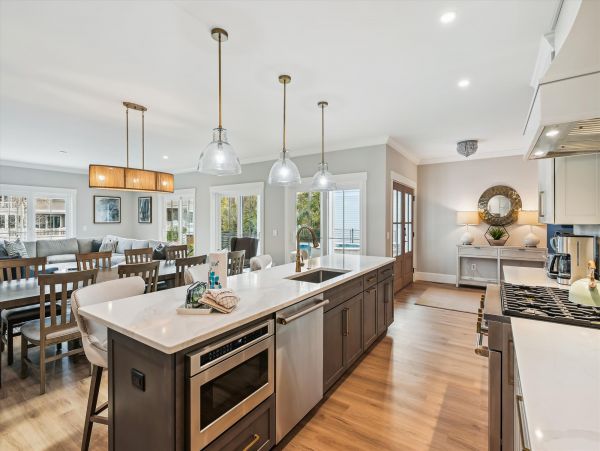 Hilton Head Premier Vacation Home with Pool Six Bedrooms