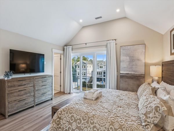 Hilton Head Premier Vacation Home with Pool Six Bedrooms