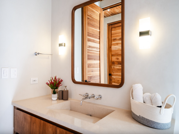 Playa Tamarindo Luxury Villa with 6 Bedroom, Pool & Hot Tub