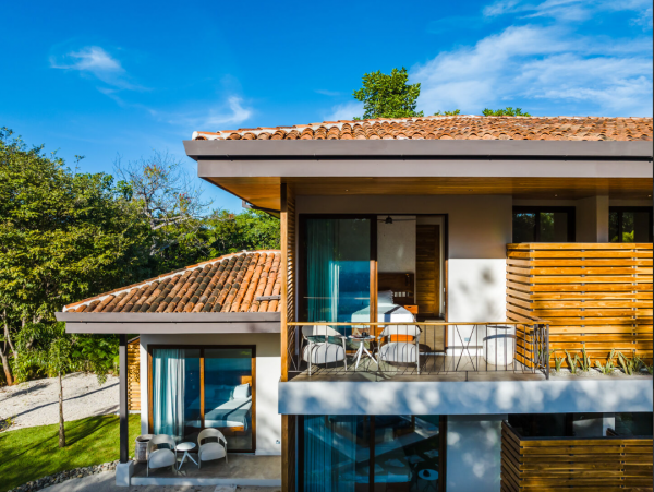 Playa Tamarindo Luxury Villa with 6 Bedroom, Pool & Hot Tub