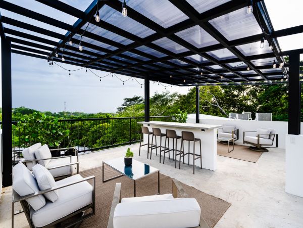 Luxury 6 Bedroom Pool Home in the Heart of Tamarindo Downtown