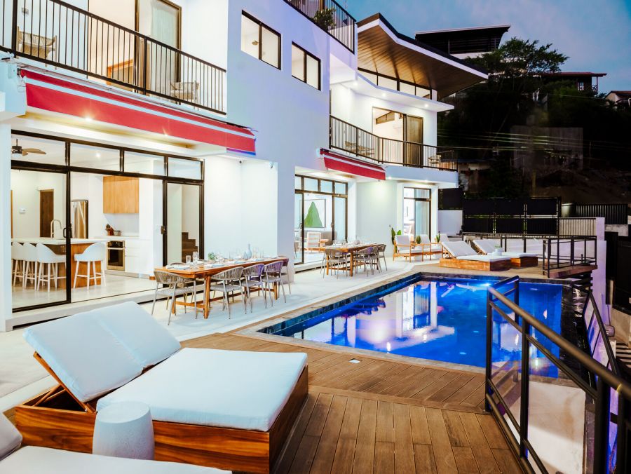 Luxury 6 Bedroom Pool Home in the Heart of Tamarindo Downtown
