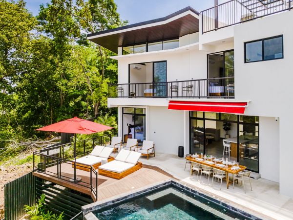 Luxury 6 Bedroom Pool Home in the Heart of Tamarindo Downtown