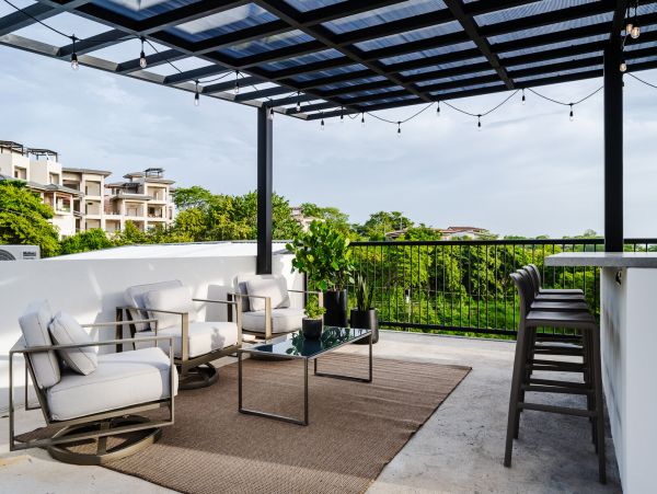 Luxury 6 Bedroom Pool Home in the Heart of Tamarindo Downtown