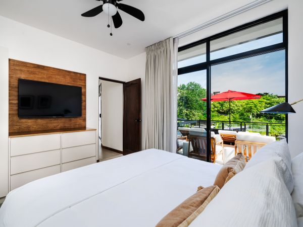 Luxury 6 Bedroom Pool Home in the Heart of Tamarindo Downtown