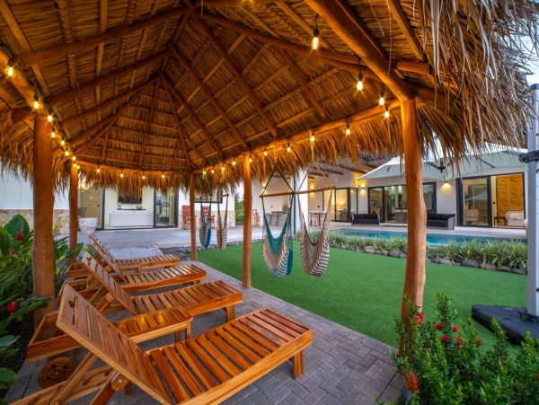 Luxury 6 Bedroom Vacation Perfect Getaway