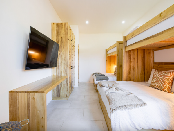 Luxury 6 Bedroom Vacation Perfect Getaway