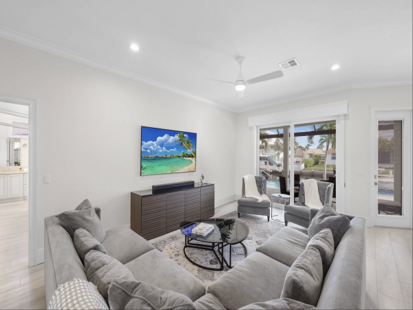 Marco Island Luxury Rental Home Along Waterway Pool