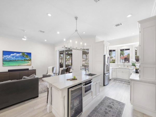 Marco Island Luxury Rental Home Along Waterway Pool