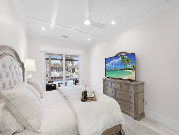 Marco Island Luxury Rental Home Along Waterway Pool