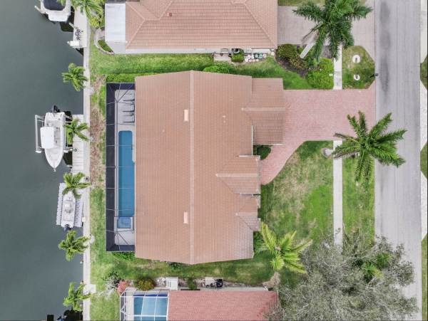 Marco Island Luxury Rental Home Along Waterway Pool
