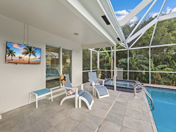 Lovely Three Bedroom Luxury Vacation Home