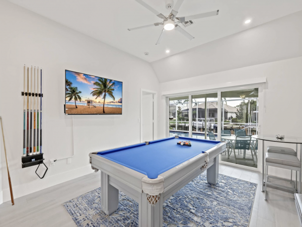 Lovely Three Bedroom Luxury Vacation Home