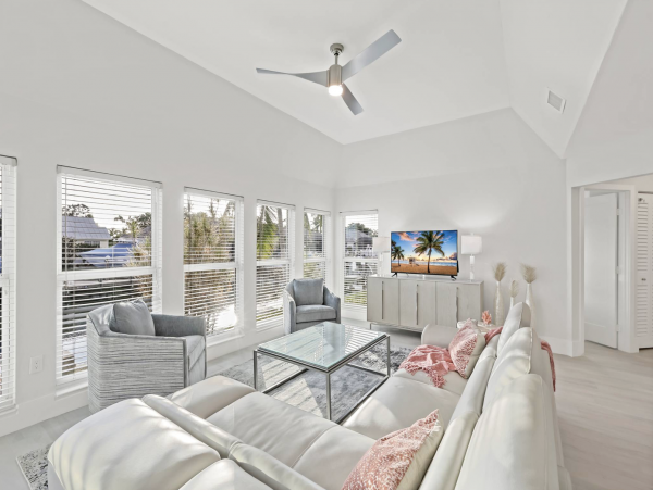Lovely Three Bedroom Luxury Vacation Home