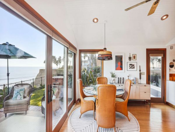 Capitola Beach Vacation Home with 3 Bedroom & Ocean View