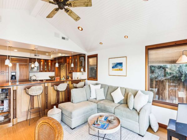 Capitola Beach Vacation Home with 3 Bedroom & Ocean View