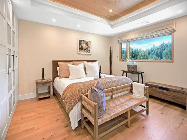 Luxury  Home W/Pool, Sauna & Hot Tub Close to Santa Cruz Beaches & Parks