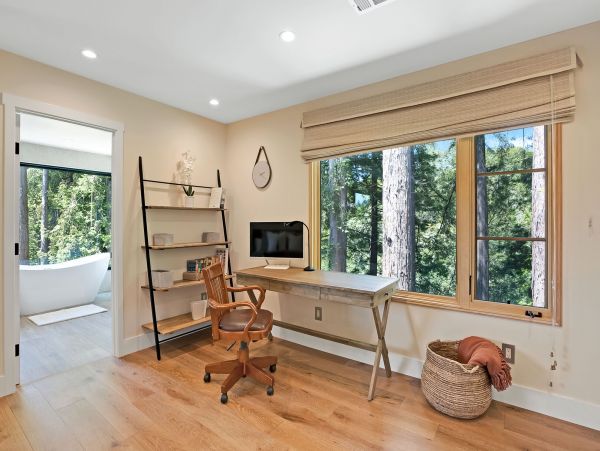 Luxury  Home W/Pool, Sauna & Hot Tub Close to Santa Cruz Beaches & Parks