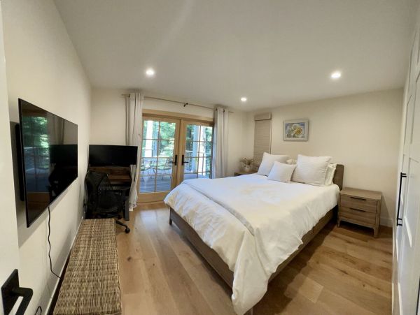 Luxury  Home W/Pool, Sauna & Hot Tub Close to Santa Cruz Beaches & Parks