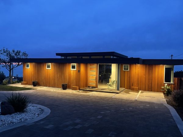 Modern Moss Beach Vacation Home with 3 Bedrooms
