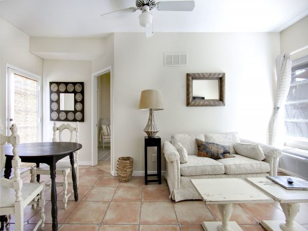 Beautiful Gem in Phoenix with 11 Bedrooms & Private Pool