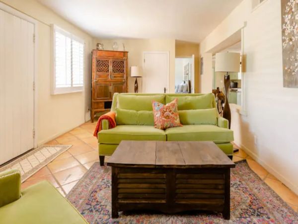 Beautiful Gem in Phoenix with 11 Bedrooms & Private Pool