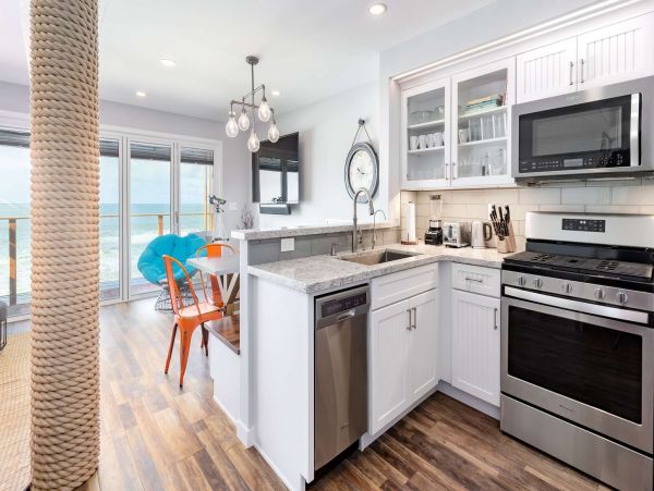 Amazing Oceanfront Vacation Rental with 3 Bedrooms