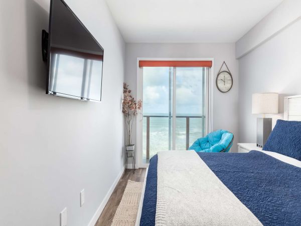 Amazing Oceanfront Vacation Rental with 3 Bedrooms