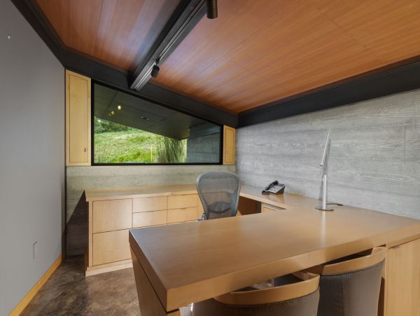 Contemporary Estate with Great Views & Amenities