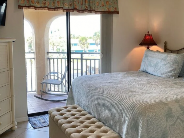 Coastal Haven in Manasota Key with Ocean Views