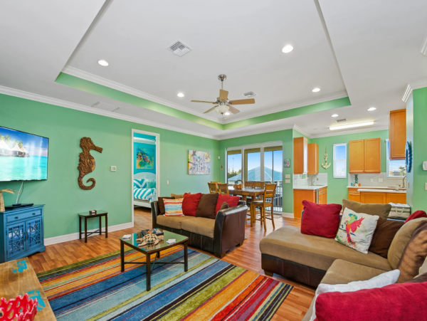Pool Beach House in Fort Myers with 3 Bedrooms
