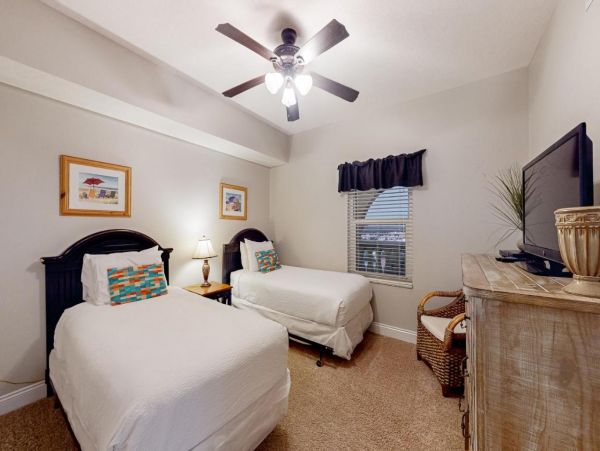 Full Ocean Views from This Lovely Vacation Condo
