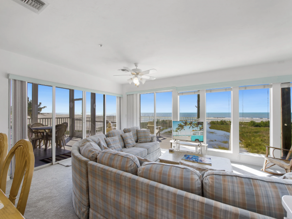 Spectacular Gulf Views Three Bedroom Home Right on Beach