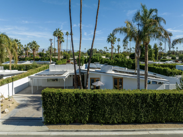 Palm Springs Four Bedroom Luxury Retreat