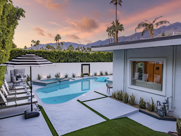 Palm Springs Four Bedroom Luxury Retreat