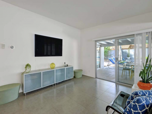Three Bedroom Lovely Pool Home Palm Springs