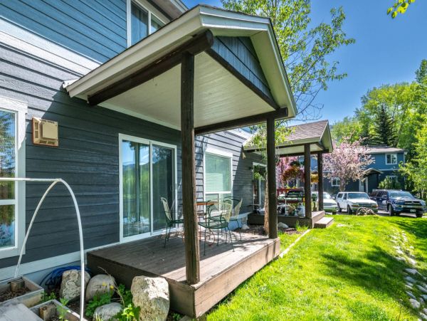 Steamboat Vacation Rental with 3 Bedrooms and Mountain View