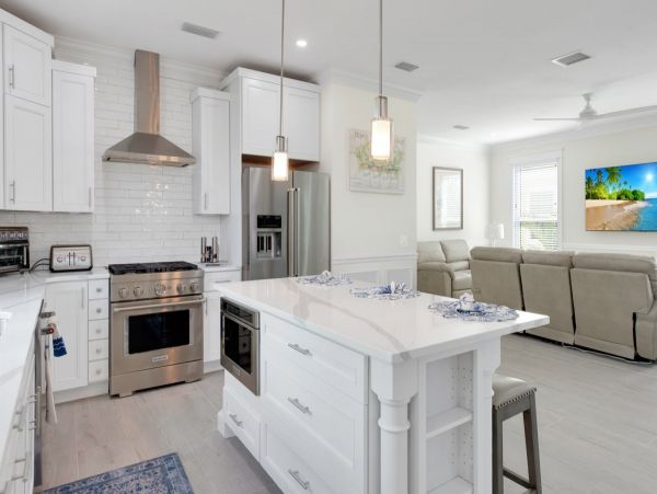 Short walk to Beach Home with 3 Bedroom in Anna Maria Island