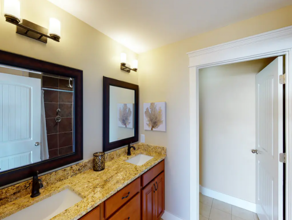 Beachfront Home 13 BR Indoor & Outdoor Pools in Virginia Beach