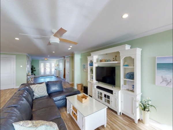Beachfront Home 13 BR Indoor & Outdoor Pools in Virginia Beach