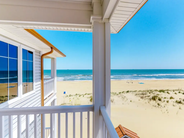 Beachfront Home 13 BR Indoor & Outdoor Pools in Virginia Beach