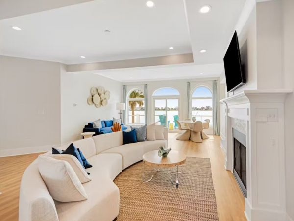 Incredible Private Island in North Carolina Six Bedroom Rental!