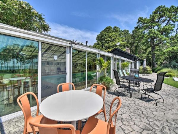 Bay Views Cheriton Vacation Home Six Bedroom