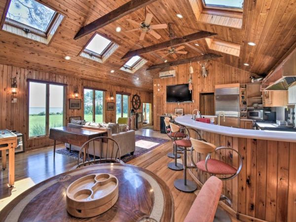 Bay Views Cheriton Vacation Home Six Bedroom