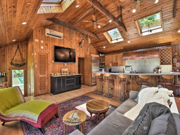 Bay Views Cheriton Vacation Home Six Bedroom