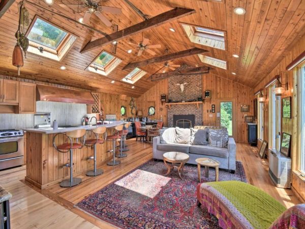 Bay Views Cheriton Vacation Home Six Bedroom