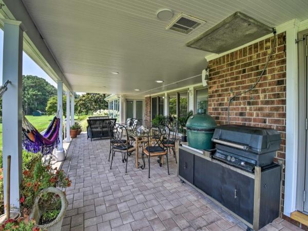 Bay Views Cheriton Vacation Home Six Bedroom