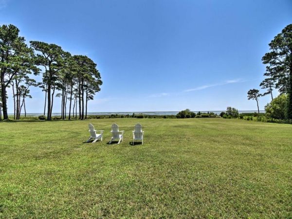 Bay Views Cheriton Vacation Home Six Bedroom