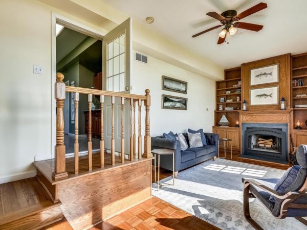 Posh Seven Bedroom Bay Front Vacation Rental in Maryland
