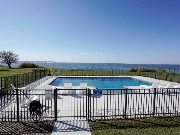Posh Seven Bedroom Bay Front Vacation Rental in Maryland